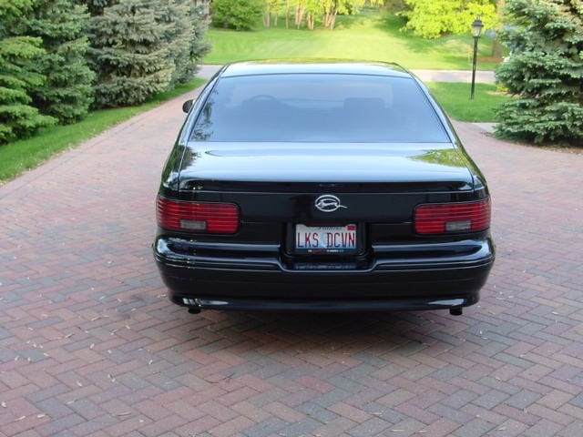 1996 Chevrolet Impala SS, photo 2